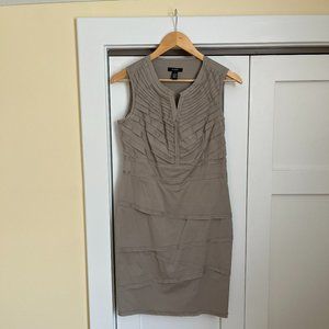 Alfani - Sheath V Neck Dress - Size 4